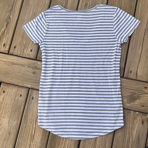 PAIGE Lynnae gray and white striped t-shirt - Picture 6 of 7